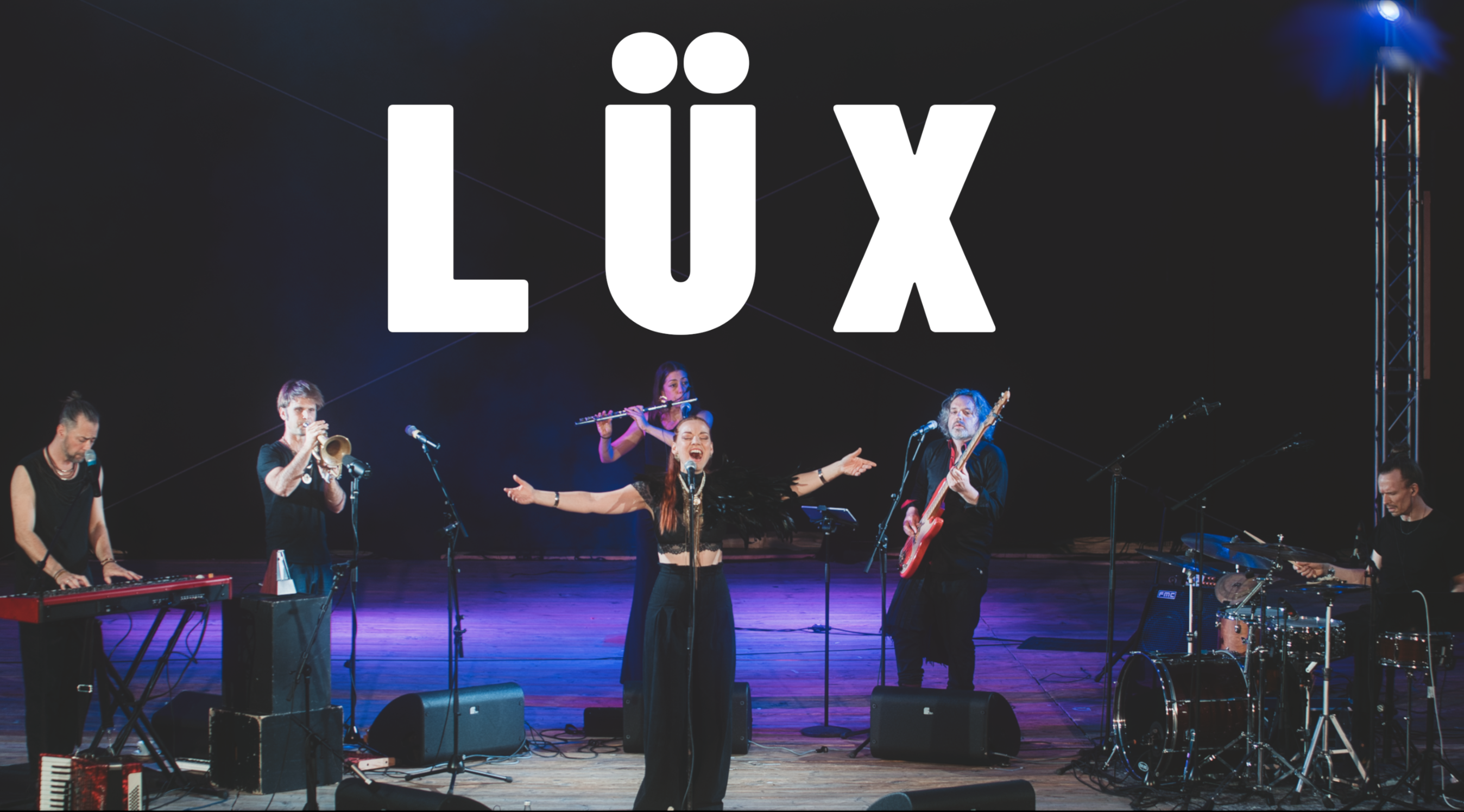 LÜX